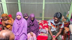 সখিপুরে বাড়িতে বসে অসামাজিক কার্যকলাপ বাড়ি মালিকসহ আটক ৬