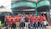 গোপালপুরে পোল্ট্রি খামারিদের নিয়ে আকিজ ফিড-এর মতবিনিময় সভা অনুষ্ঠিত